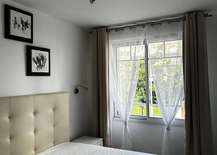 Appartement Résidence Dignan - - T3 Centre-ville Mae-9464 *